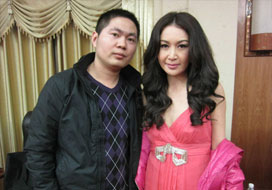 广州新城平台与明星合影